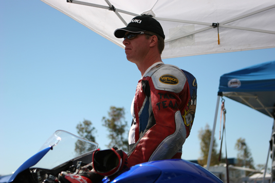 GoGo checks out competition